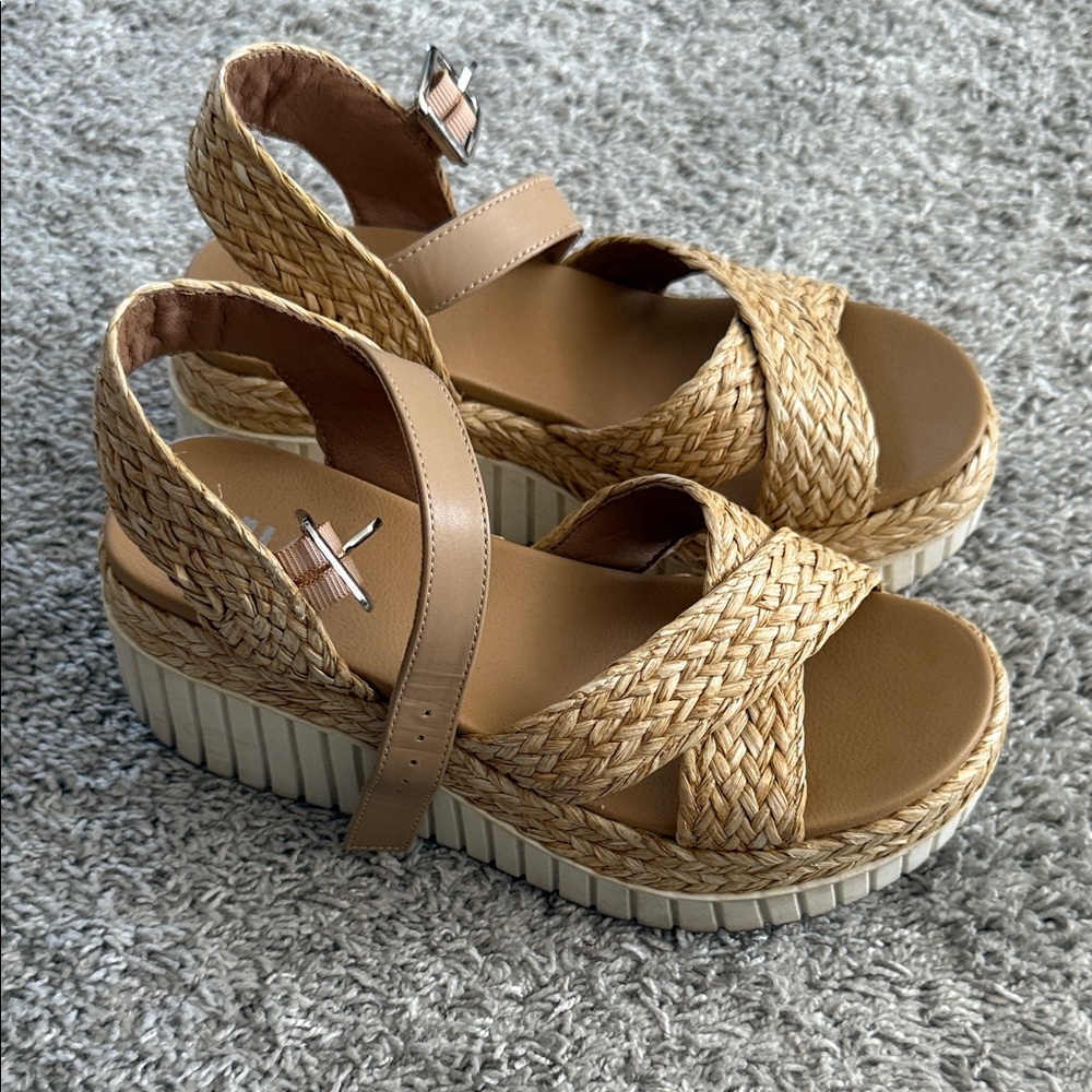 Women's MIA Tan Woven Platform Sandals